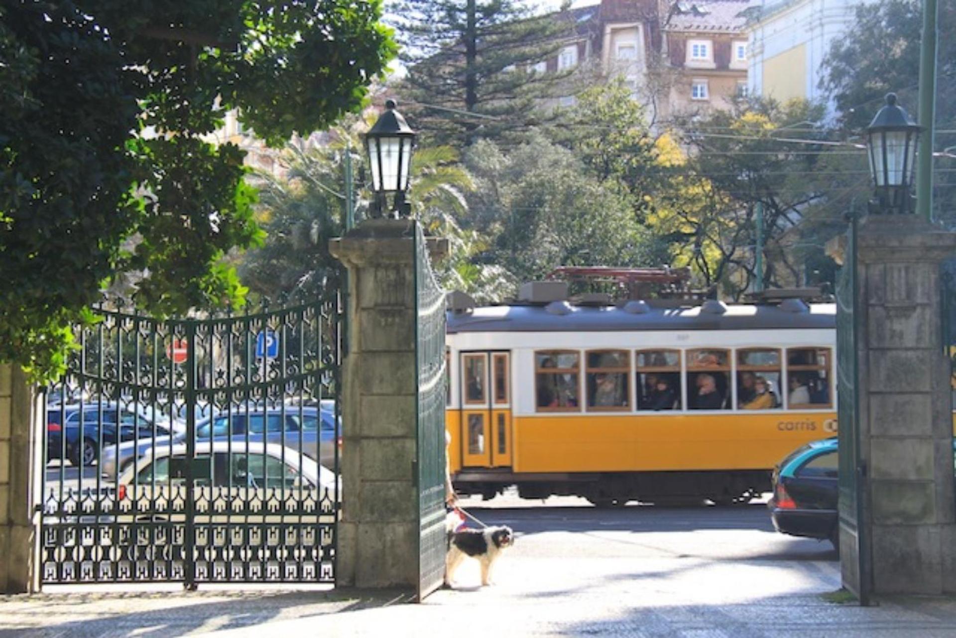 Vintage 2 Bd By Hostlovers Apartamento Lisboa